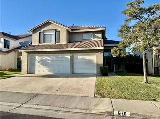676 Avondale Dr, Corona, CA 92879