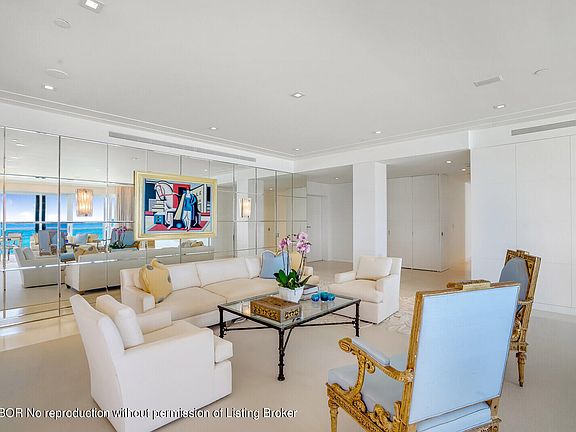 5th image of 2 N Breakers Row APT 43