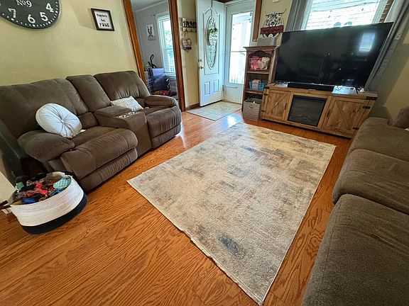 4th image of 246 Highland Dr