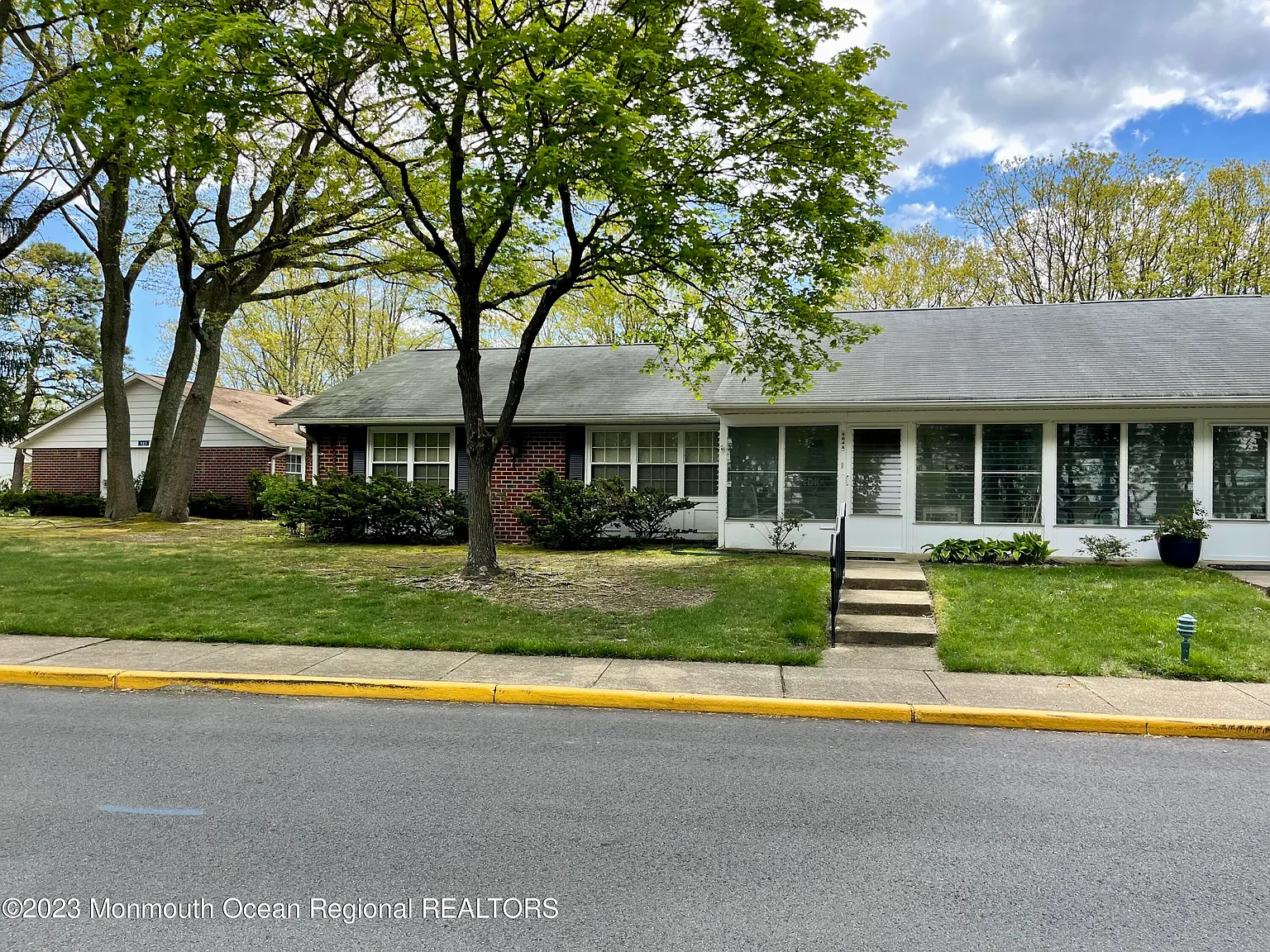 984A Aberdeen Drive photo 1