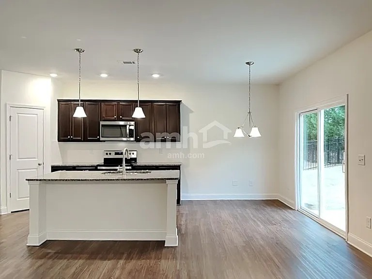 5020 Hudson Valley Dr — Photo 5