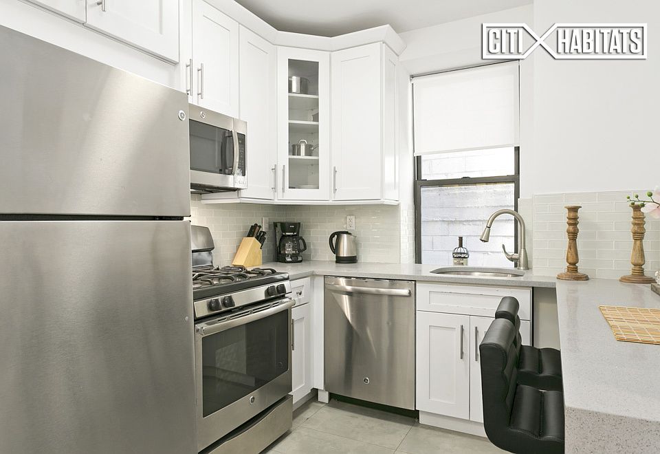 1st image of 19 W 55th St APT 3B