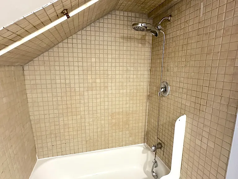 180 North St #201 — Photo 13
