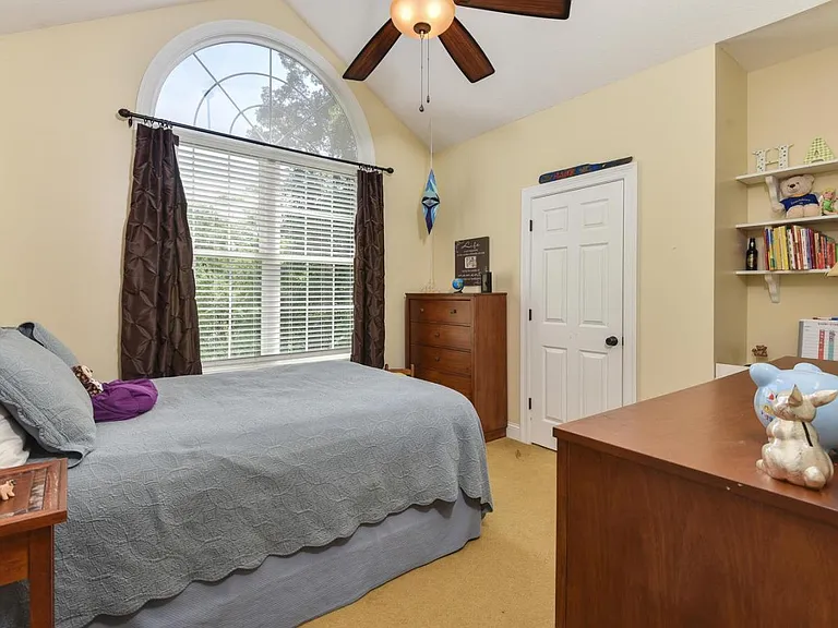 58 Old Spring Dr — Photo 13