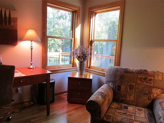 4th image of 1719 Apple Hill Ln