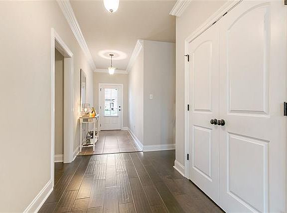3rd image of 2608 Ashley Ct