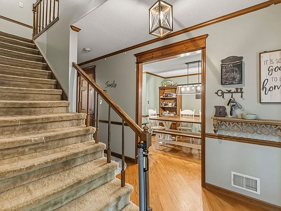 5th image of 109 Cumberland Dr