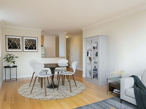 3rd image of 235 W 48th St APT 16L