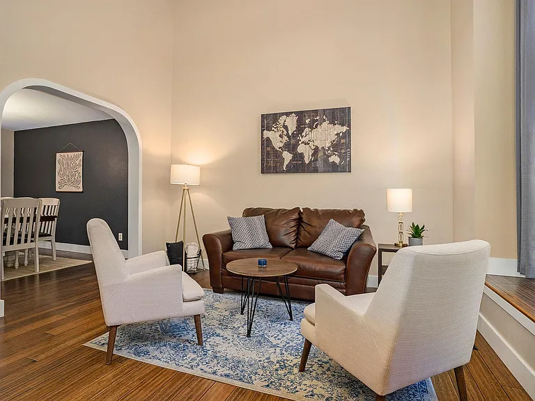 8219 Radcliff Dr — Photo 4