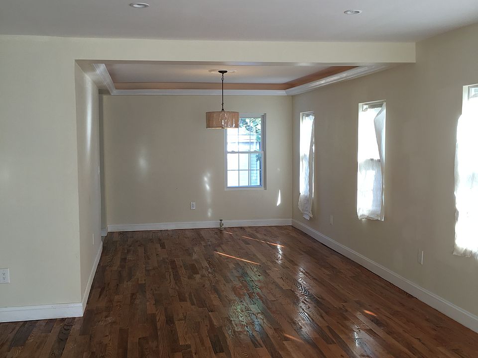1st image of 233RD St