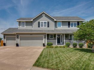 2514 SW Windermere Ct, Topeka, KS 66614