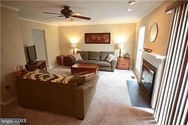 5th image of 1850 Glendale Ln