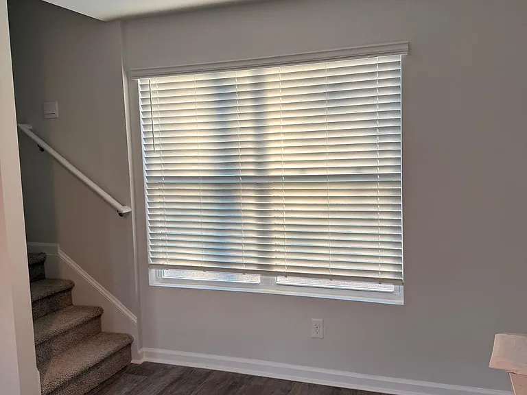 117 Azure Dr — Photo 5