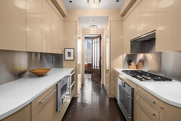 Sold by Compass | media 18