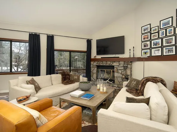 3003 Meadow Ct #4, Olympic Valley, CA 96146