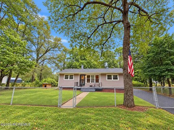 521 Ridgeview Avenue, Browns Mills, NJ 08015