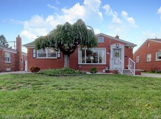 6645 Henry Ruff Rd, Garden City, MI 48135