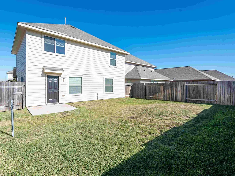 18939 Brescia Ln — Photo 5