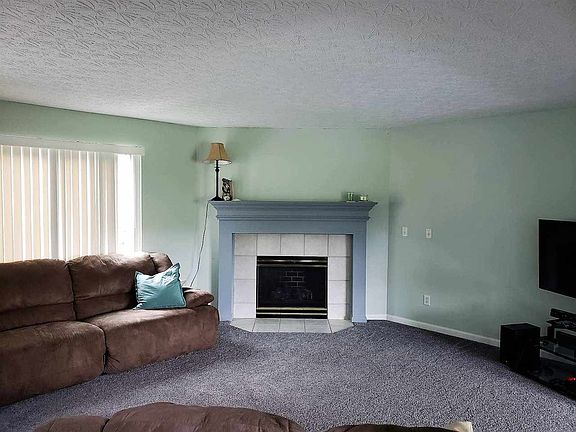 4th image of 6439 Lakearbor Dr