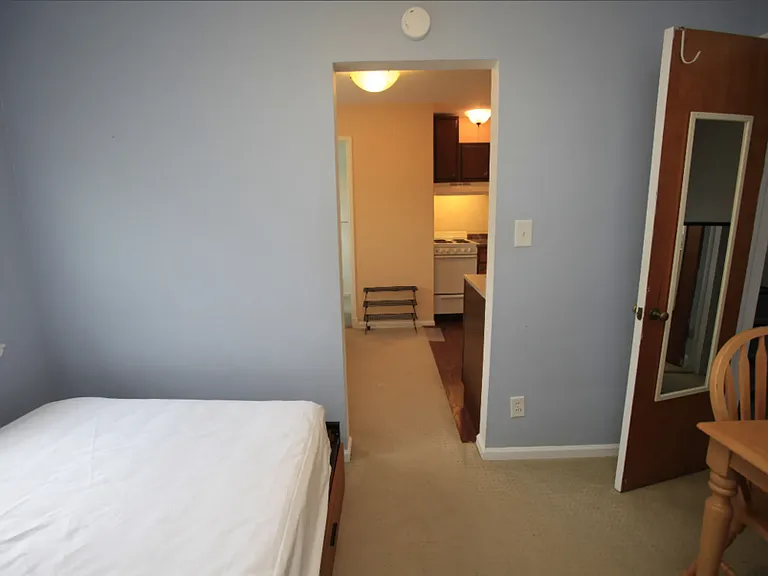 413 Washtenaw Ave #8 — Photo 19
