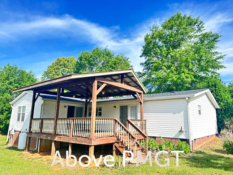 1010 Burnt Chimney Rd — Photo 15