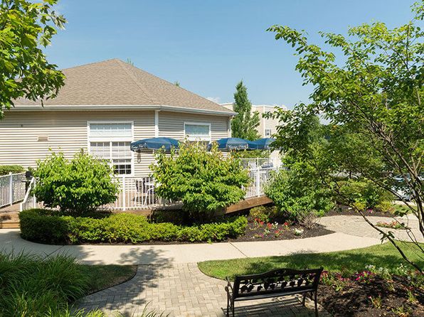 1 Hillside Dr APT A301