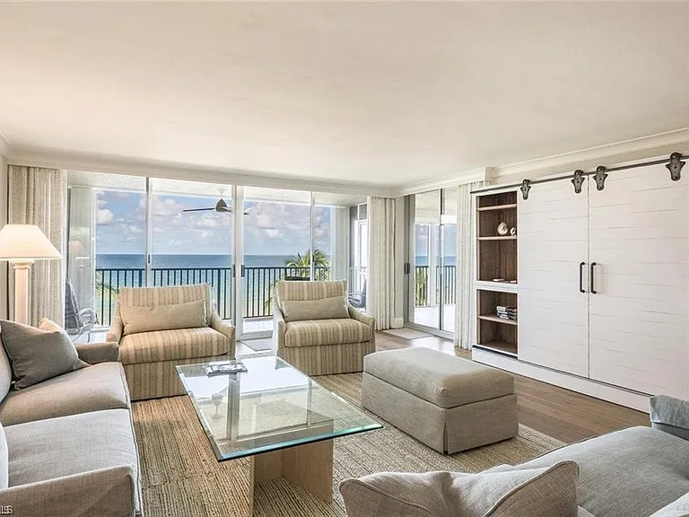 10691 Gulf Shore Dr #502 — Photo 2