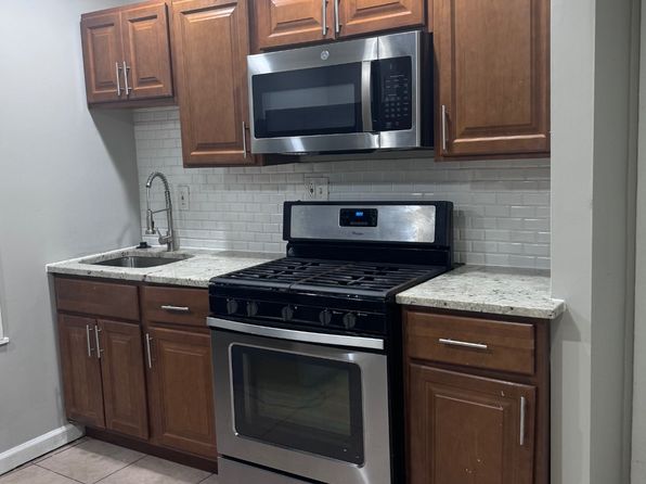 928 N Stricker St #2