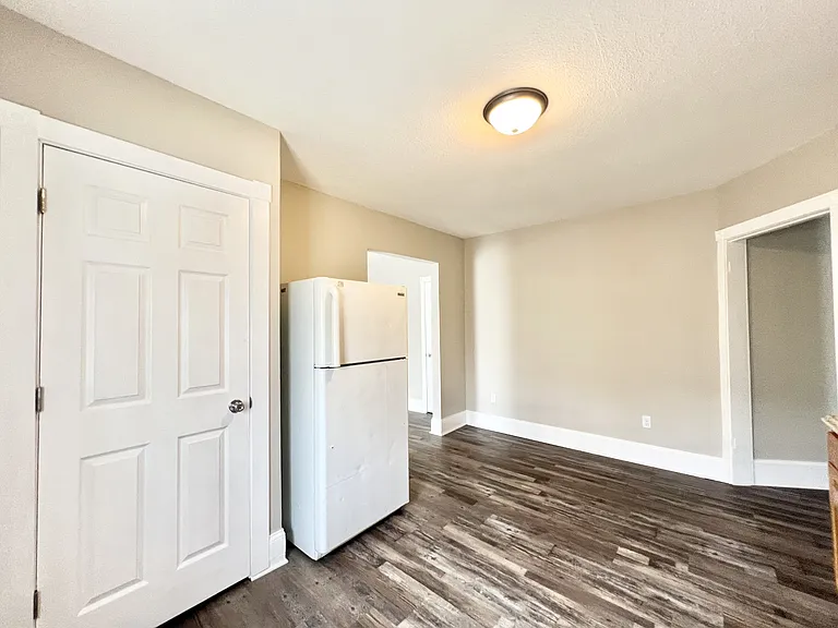 238 Madison St #3 — Photo 11