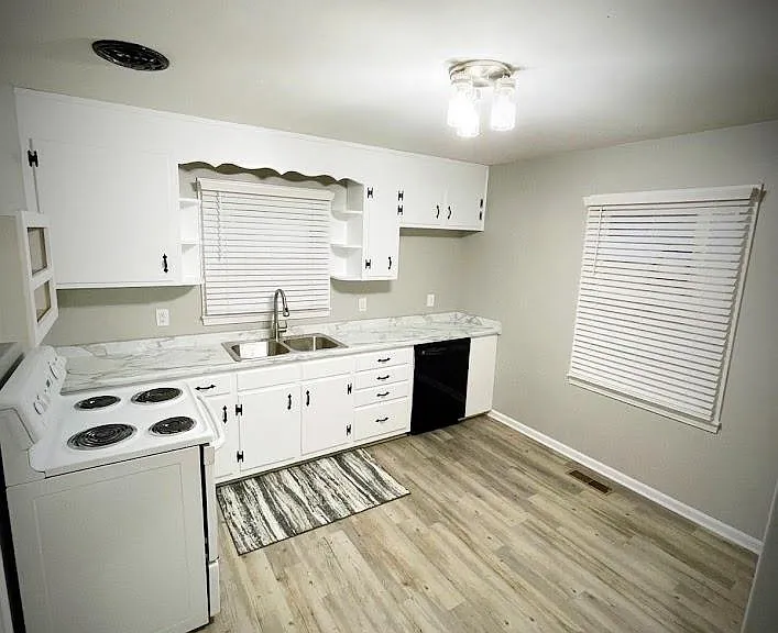 45 E Caldwell Ave — Photo 4