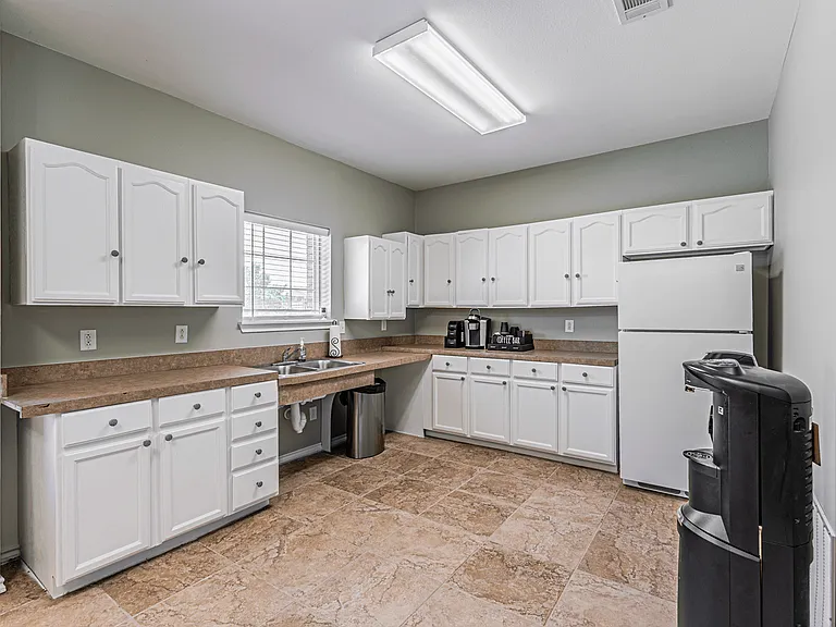 Cathy's Pointe Apartments — Photo 15