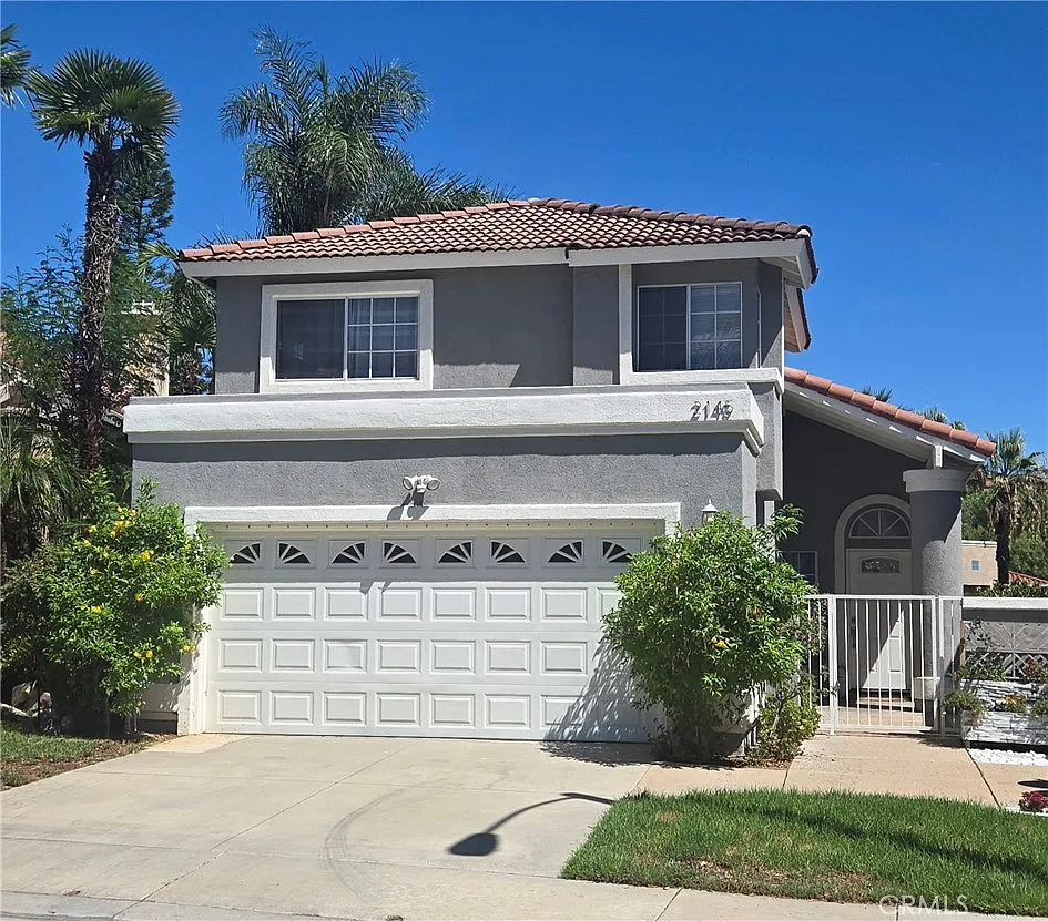 3 bed, 2.5 bath, 1722 sqft, $3,995 — Photo 1