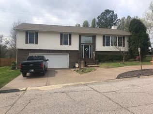 4355 Hilldale Dr, Newburgh, IN 47630