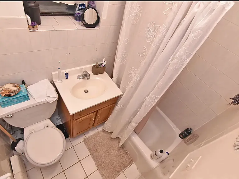 190 Orchard St #4E — Photo 8