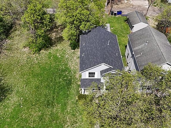 3rd image of 55 Gordon Ave