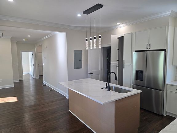 2nd image of 21 Marcella St Suite 2