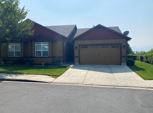 706 Amhurst Way, Medford, OR 97504