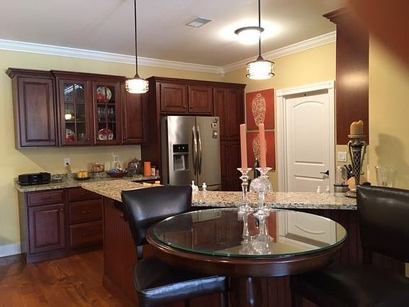 5th image of 119 Nicklaus Dr #18