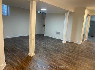 6388 Newcombe Dr, Mississauga, ON L5V 2G6