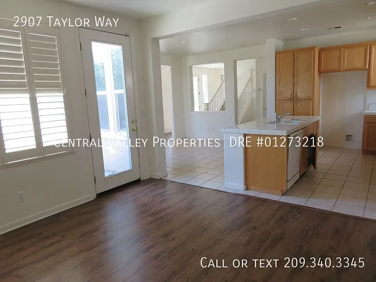 2907 Taylor Way — Photo 10