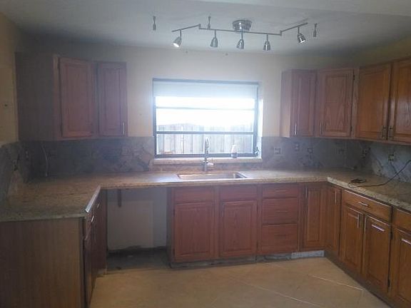 2nd image of 5840 NE 7th Ave