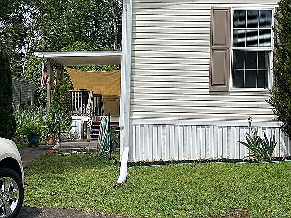 2nd image of 8833 Cherlee Dr