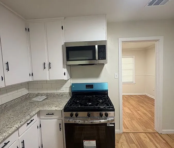 5836 Pollard Dr — Photo 16