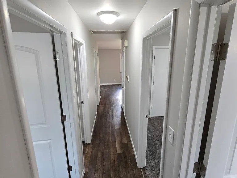 2025 Beck St — Photo 17