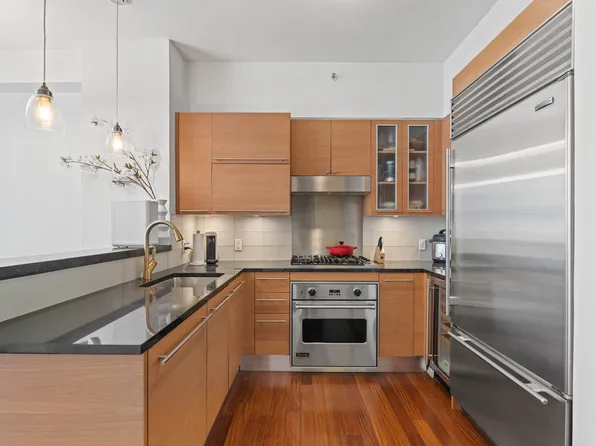 10 West End Avenue image 3 of 18