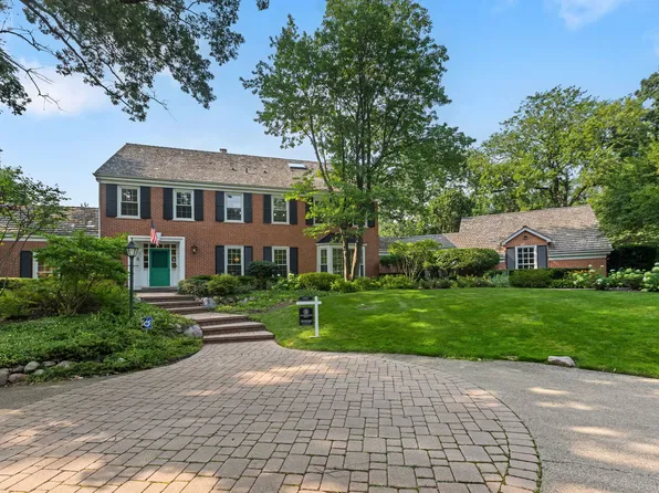 209 N Green Bay Rd, Lake Forest, IL 60045