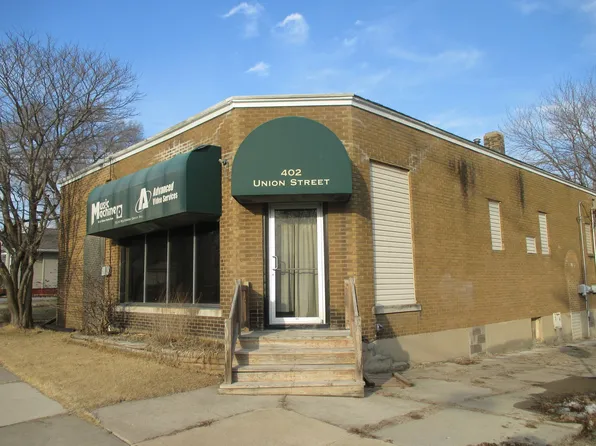 402 Union St, La Salle, IL 61301