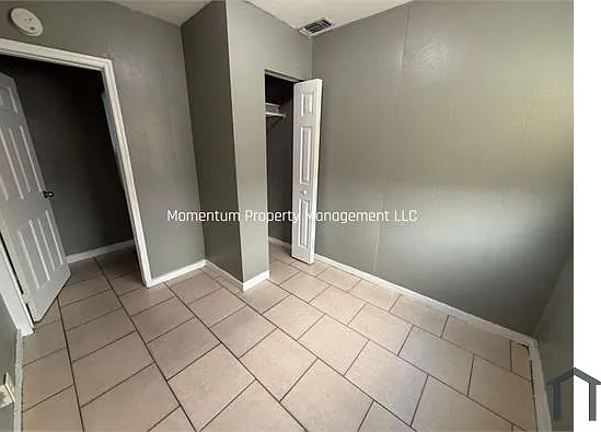 2909 N 17th St — Photo 9