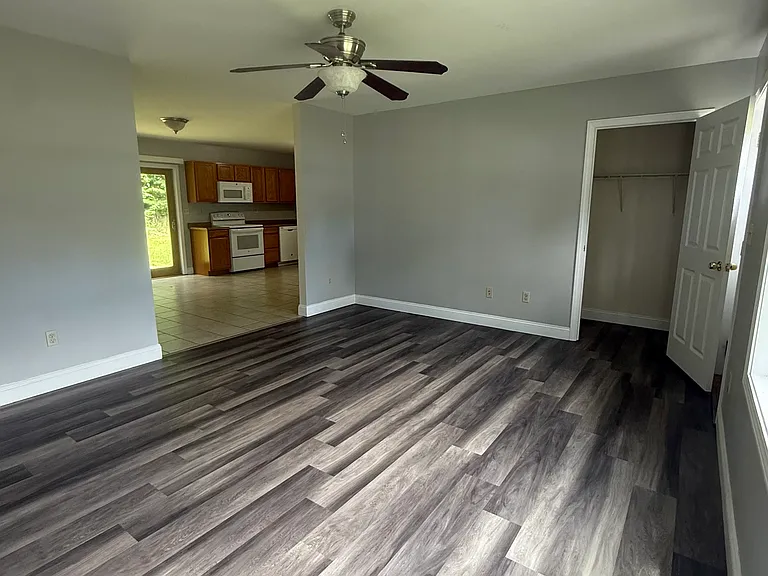 18 Northland Rd #2 — Photo 2