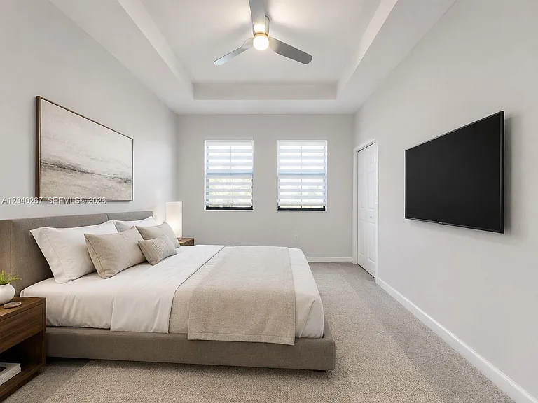 1523 SW 29th St #1523 — Photo 3